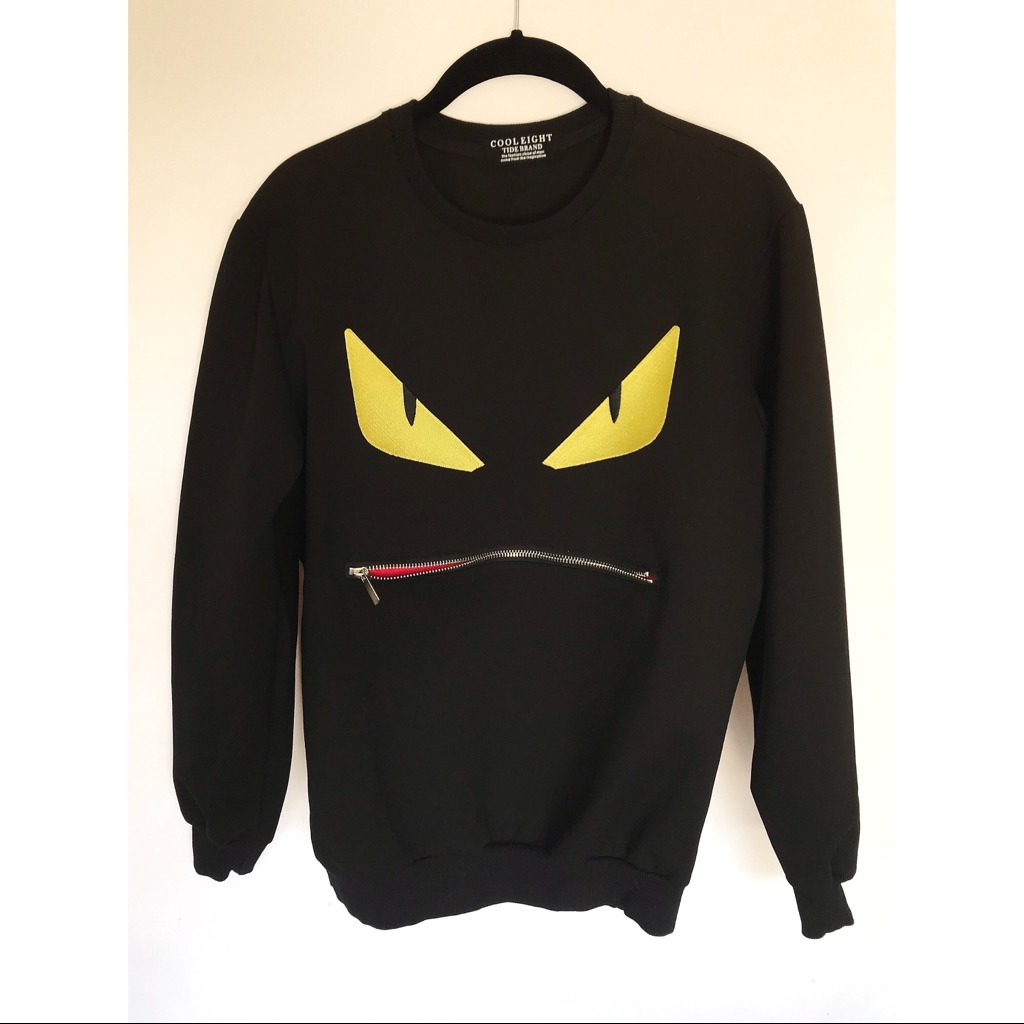 Monster Pullover